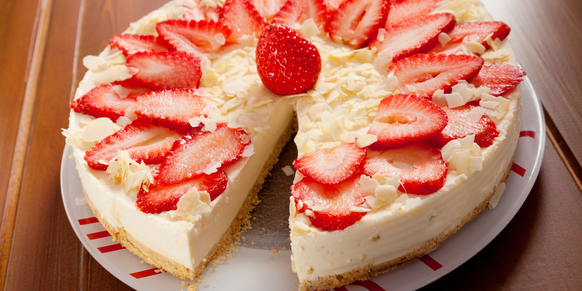 Makkelijke cheesecake met aardbeien maken